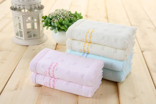 Towel with Tri-Color Cat Design
